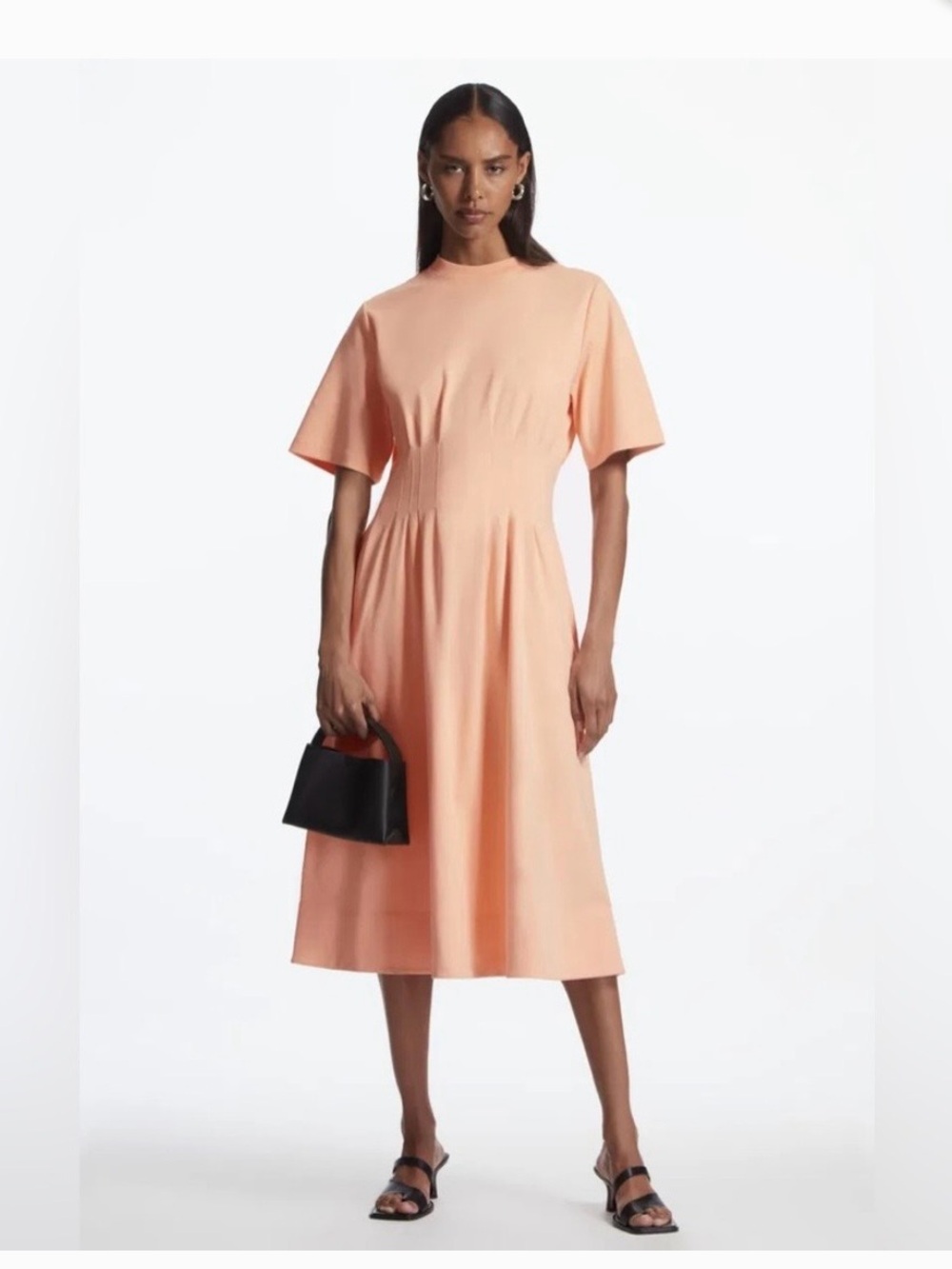 COS Light Pink Short Sleeve Pleated Women's Dress